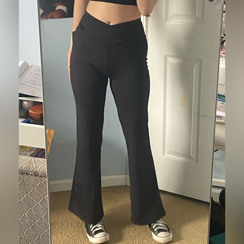 Aeropostale High Rise Crossover Fit Flare Leggings (polyester + spandex)